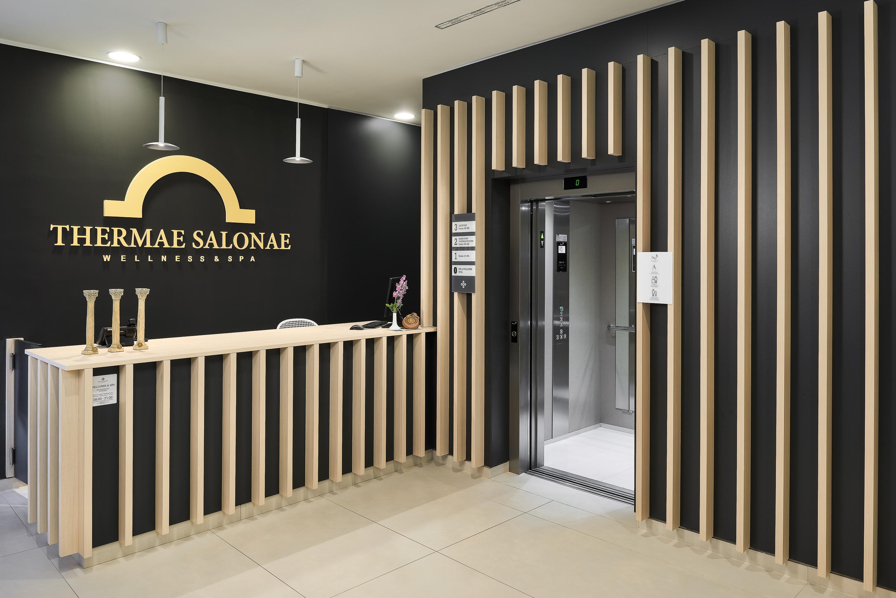 Hotel Salona Palace المظهر الخارجي الصورة