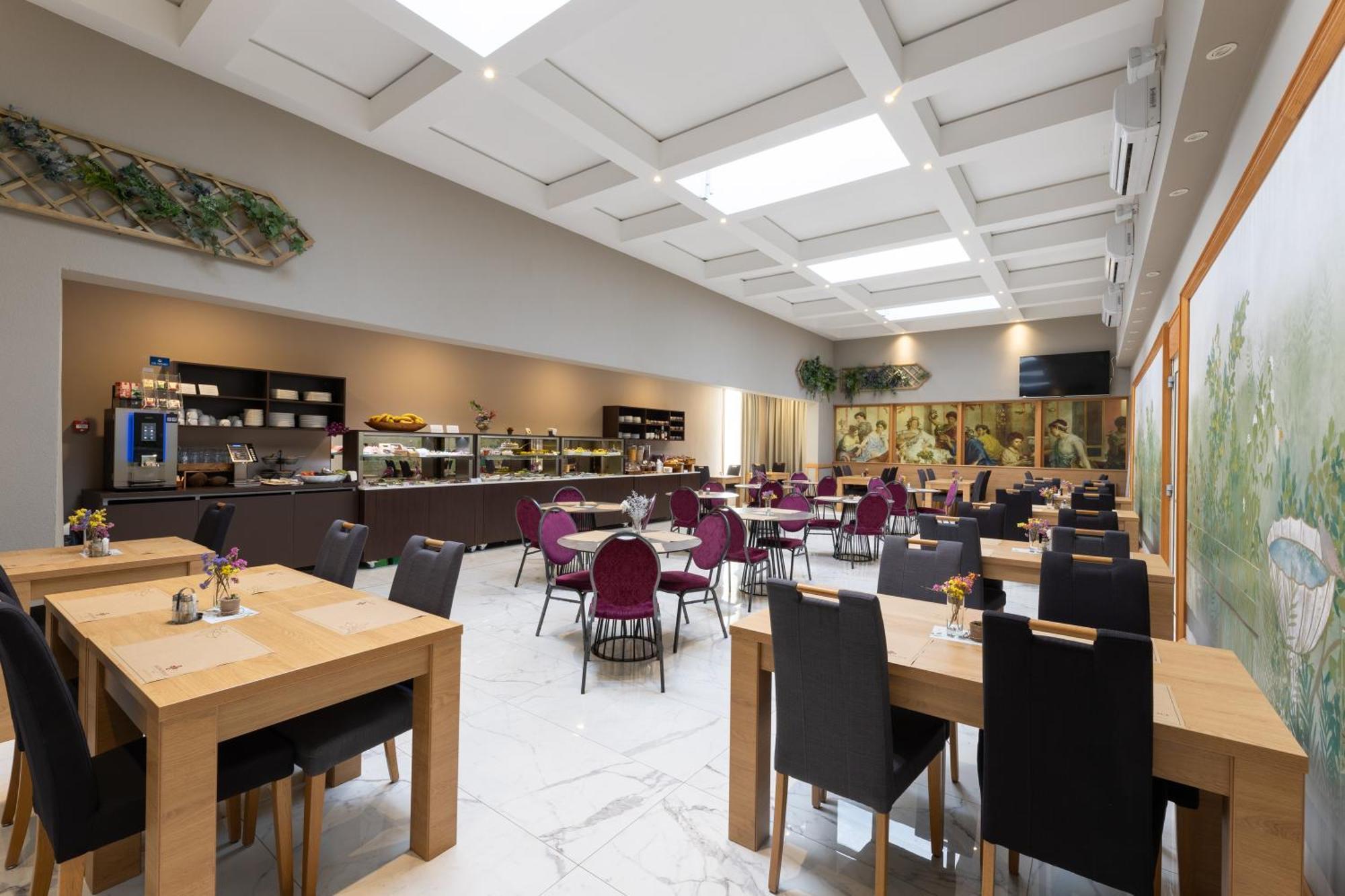 Hotel Salona Palace المظهر الخارجي الصورة