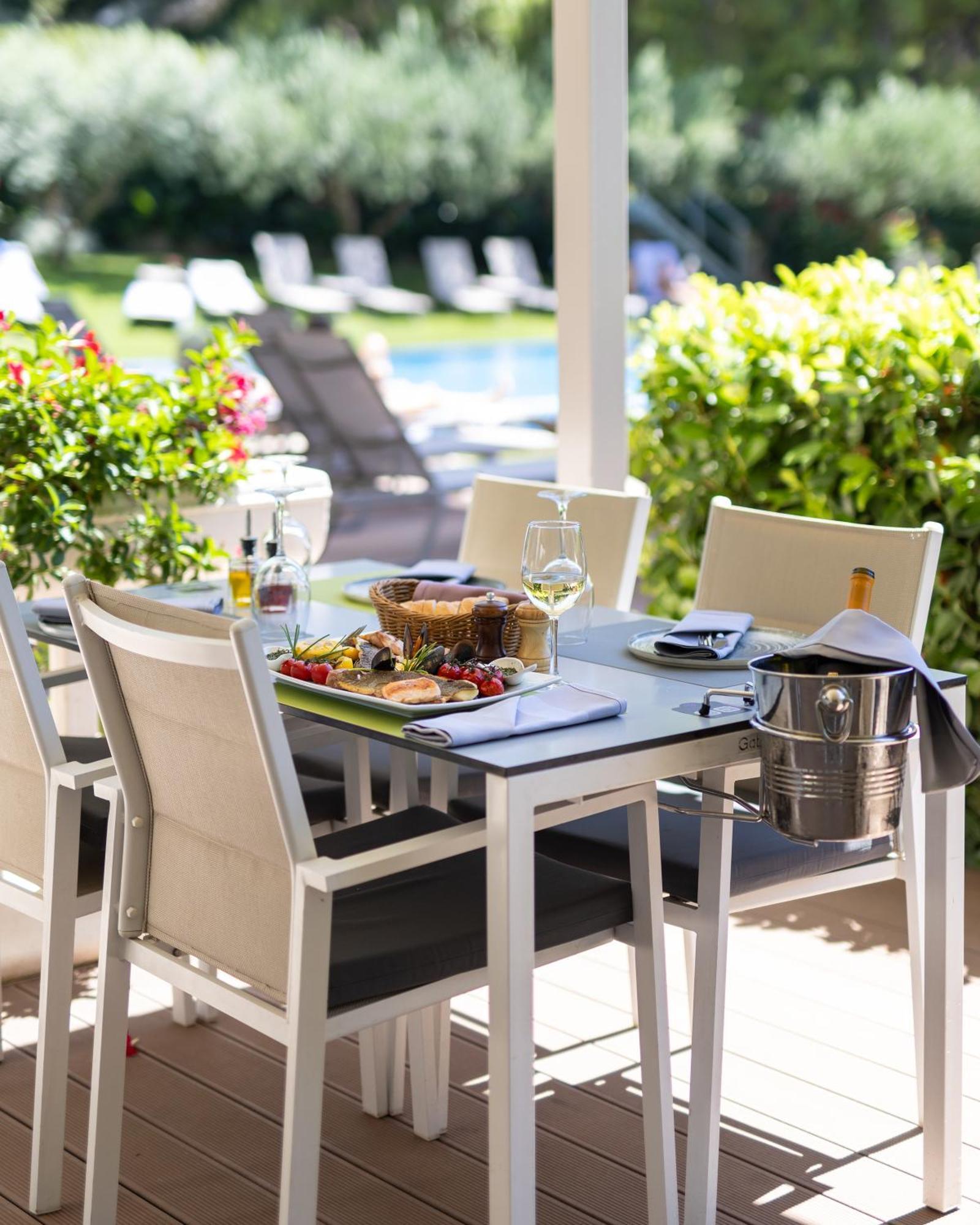 Hotel Salona Palace المظهر الخارجي الصورة