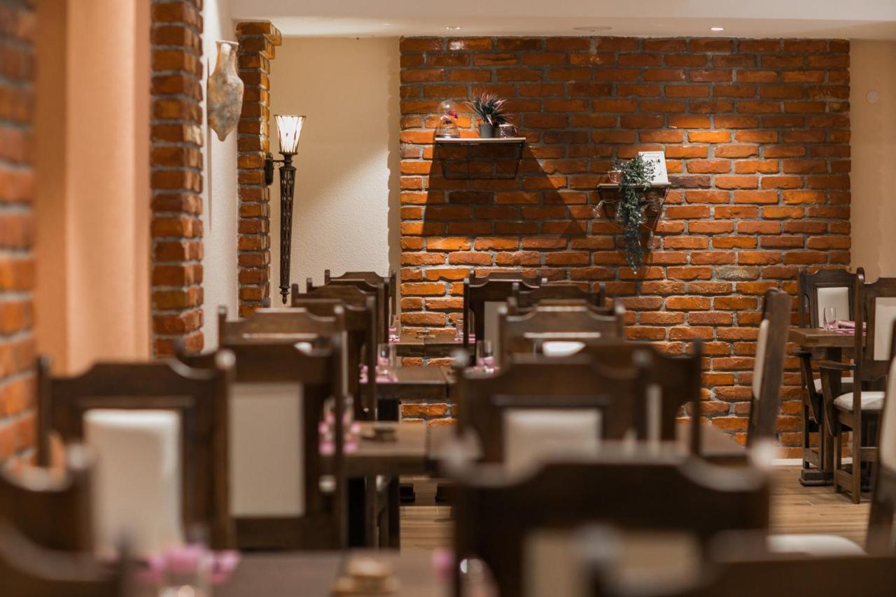 Hotel Salona Palace المظهر الخارجي الصورة